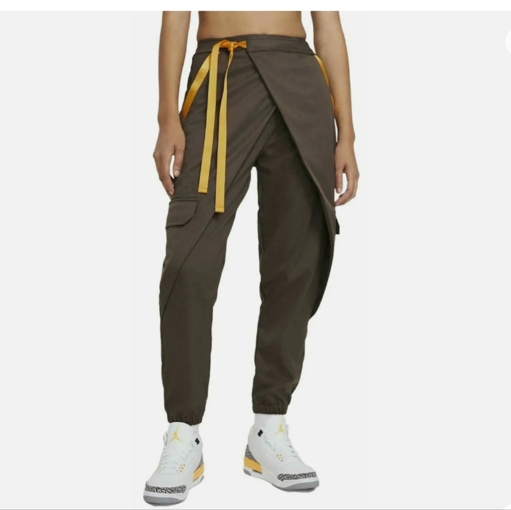 Jordan very trendy women pants - Picture 2 of 7